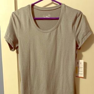 gray dri fit w/o shirt